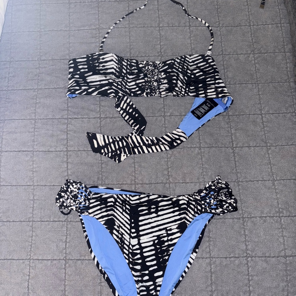 Dolce Vita Black and White Bikini (w/ removable straps)